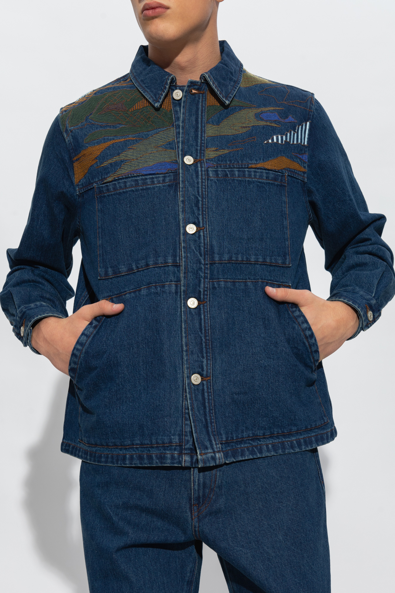 SchaferandweinerShops Myanmar Navy blue Embroidered denim jacket PS Paul Smith T shirt girocollo con stampa paisley Blu